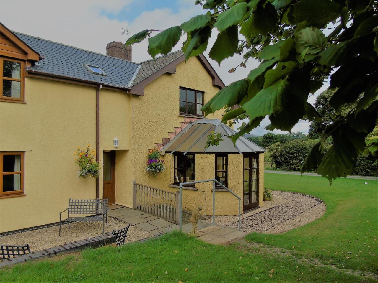 Pwllgwilym B & B Білт-Веллс Екстер'єр фото